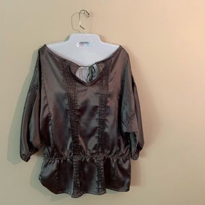 Women’s fashion top